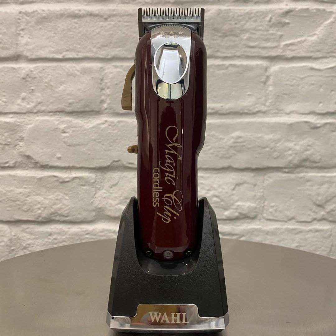 מכונת תספורת WAHL מקצועית 5500 סל״ד לגברים של ByNibar
