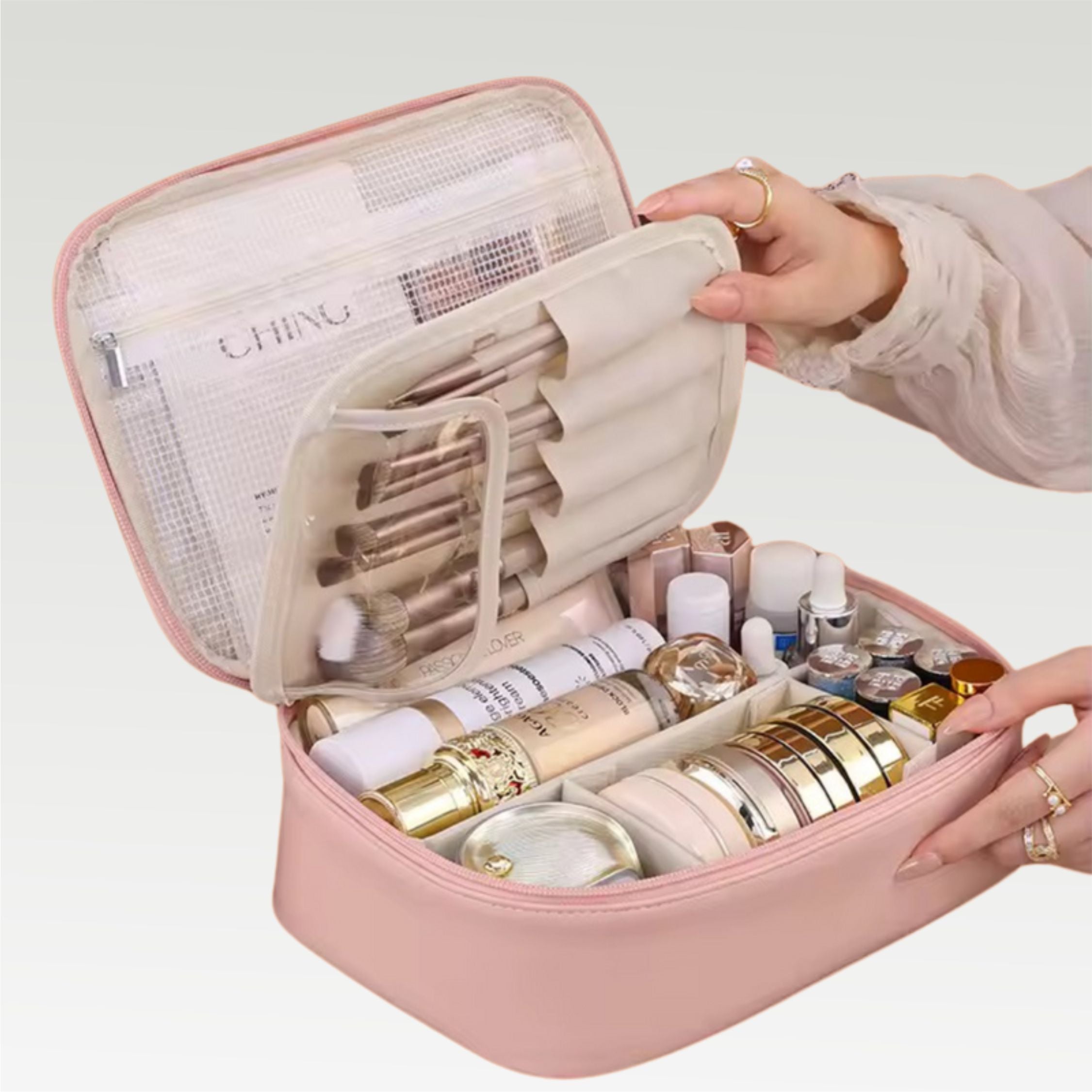 תיק איפור נוח וגדול של ByNibar