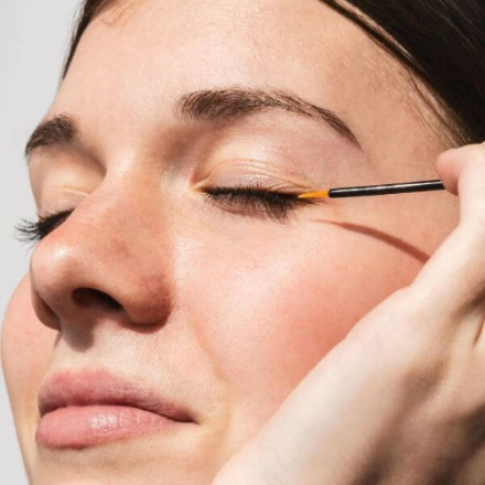סרום להארכה ושיקום הריסים של ByNibar
